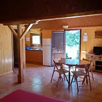 Casa Fausto Cerca De Dinopolis Сasa de vacaciones *