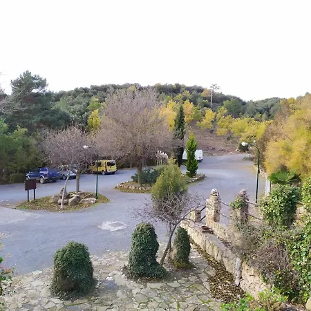 Casa Fausto Cerca De Dinopolis * Formiche Alto