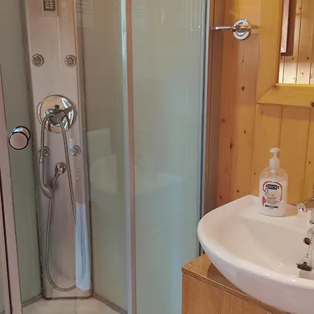 Feriehus Casa Fausto Cerca De Dinopolis *