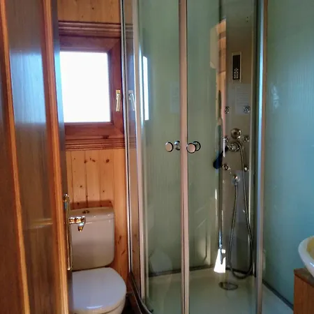 Casa Fausto Cerca De Dinopolis * Formiche Alto