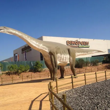 Casa Fausto Cerca De Dinopolis Nyaraló Formiche Alto