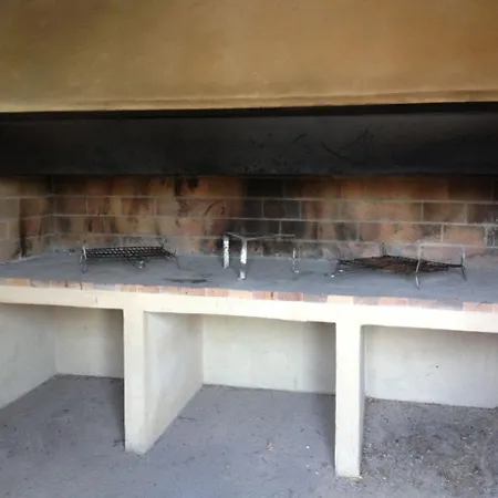 Casa Fausto Cerca De Dinopolis Formiche Alto