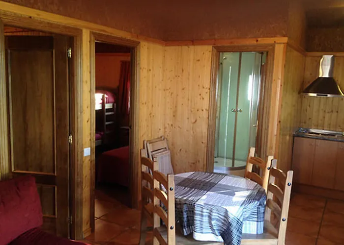 Casa Fausto Cerca De Dinopolis