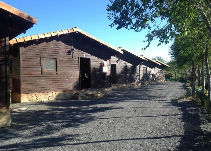 Casa Fausto Cerca De Dinopolis *